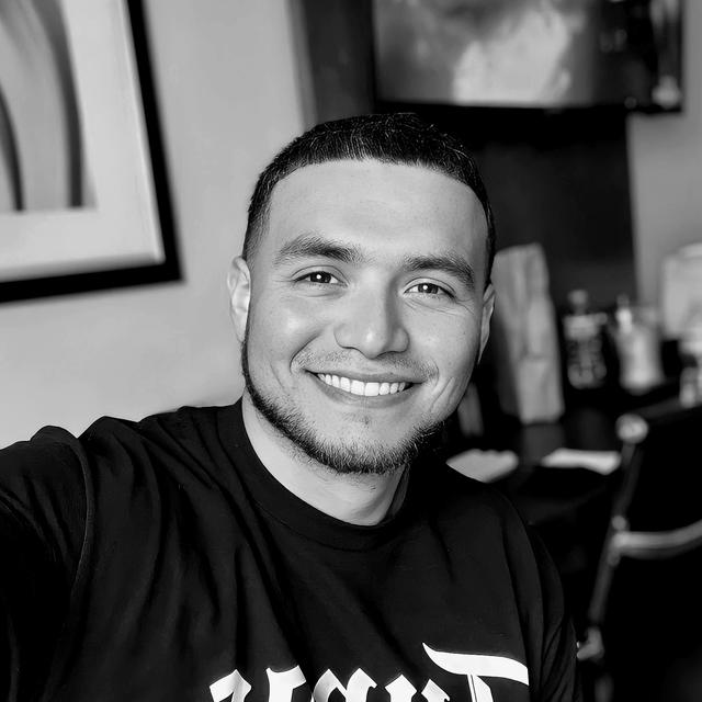 Lee Serna avatar