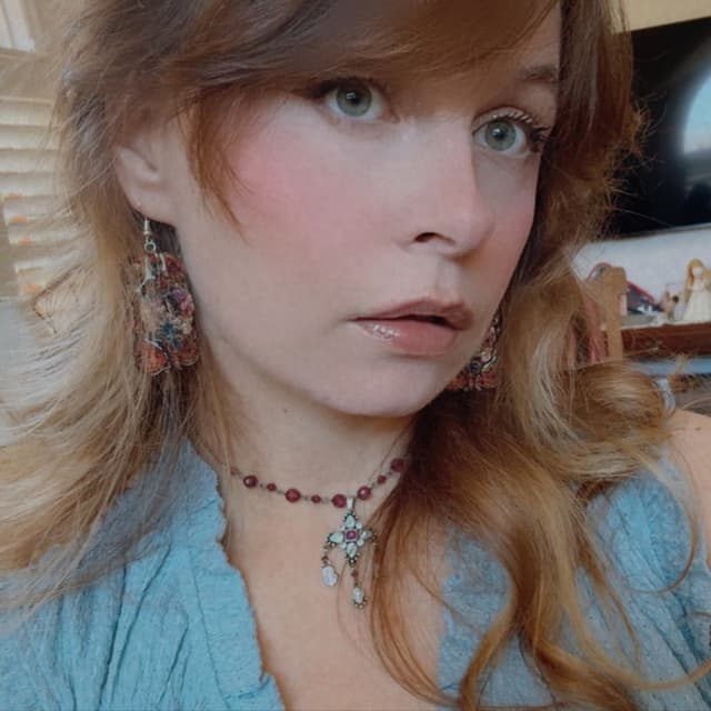Lena Kinder avatar