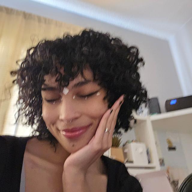 leslie avatar