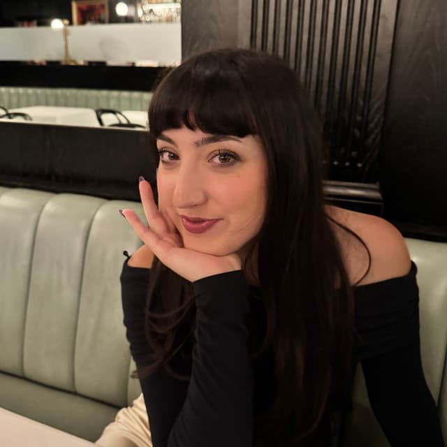 Zoe Whitaker avatar