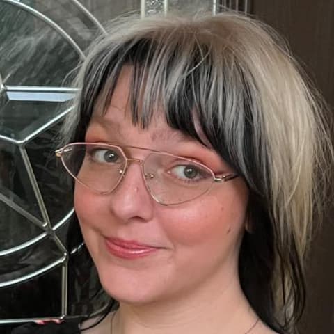 Samantha Borek avatar