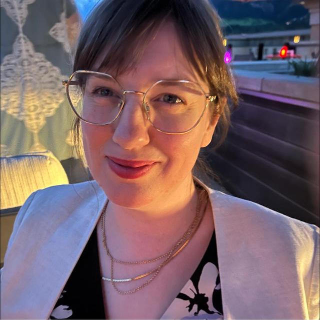 Liz Clark Wessel avatar
