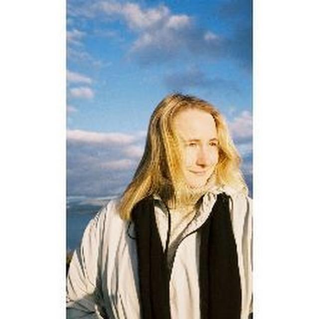Eva Wyse avatar