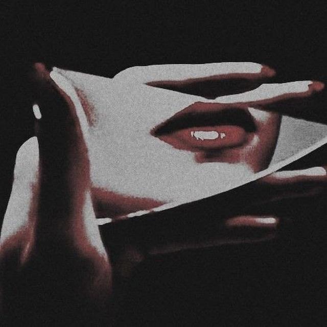 Mina Rowen avatar