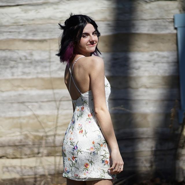 Jo Lovell avatar