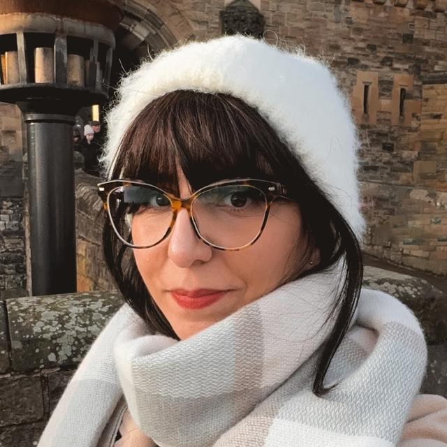 hedieh gharrat avatar