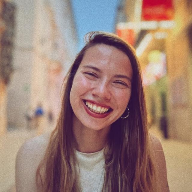 Ania Varakine avatar