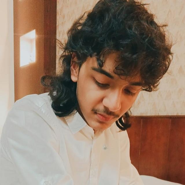 Yanis Iqbal avatar