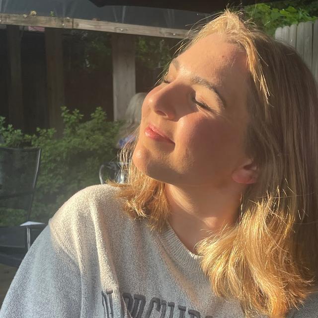 Nina Theiss avatar