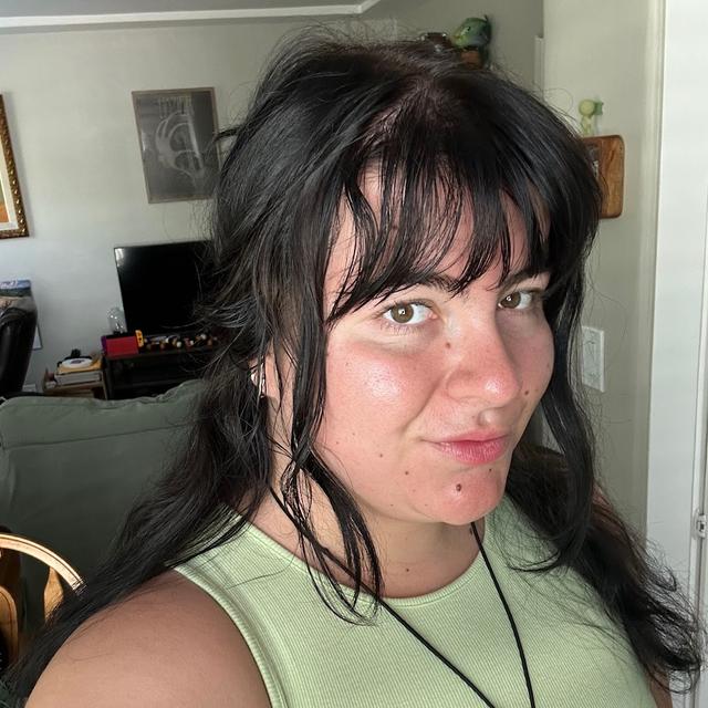 Isadora H Petrovsky avatar