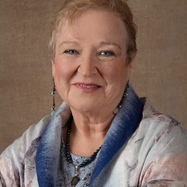 Lise Mayne avatar