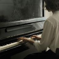 Sylvia Wilde avatar