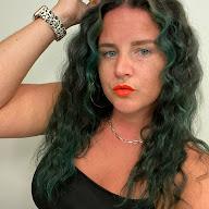 Caitlin Betts avatar