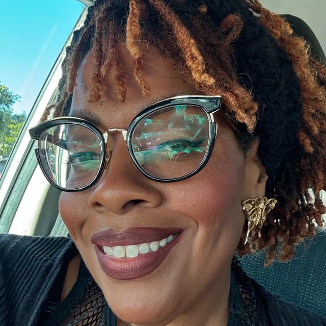 Nicole Evans avatar