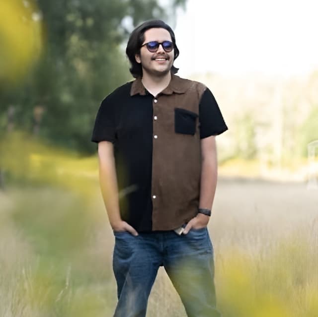 Oliver Giles avatar