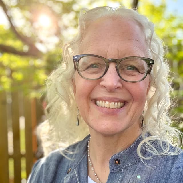 Betsy Lancefield Lane avatar